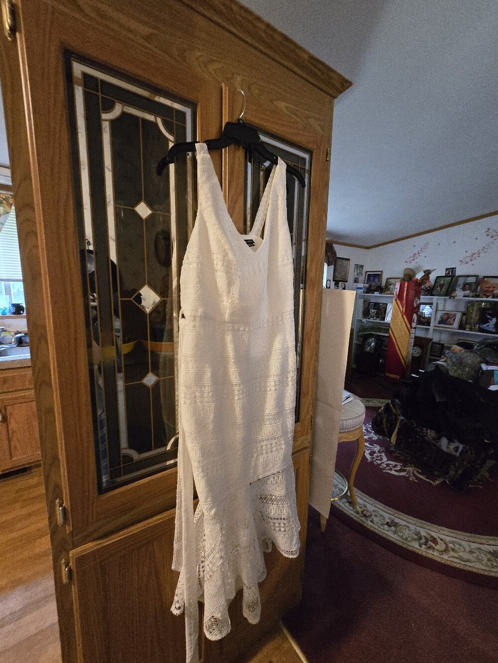 Elegant White Lace V-Neck Maxi Dress - Picture 1 of 7